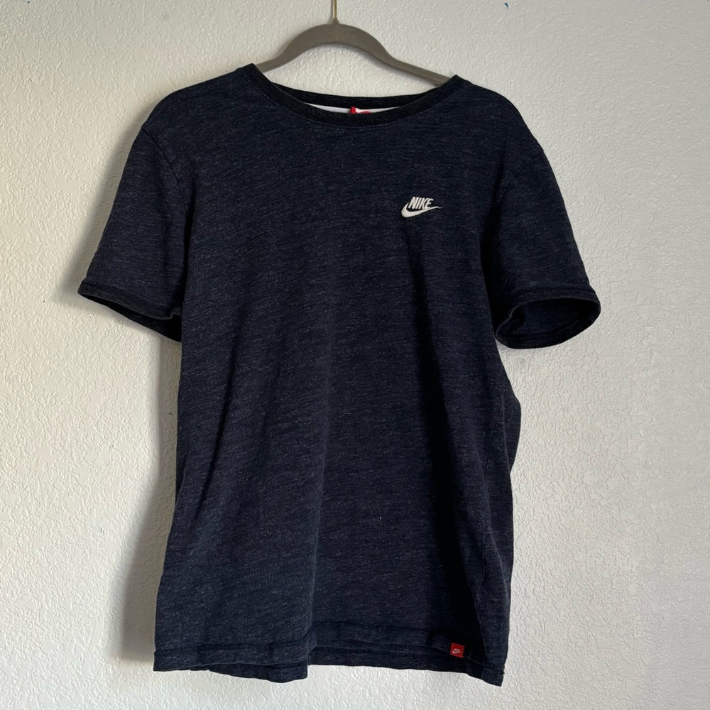 Nike Men's Dark Gray Short Sleeve Tee